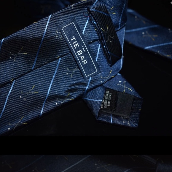 NWOT The Tie Bar Stain Resistant Blue Stripe Golf Club Silk Tie - Picture 6 of 6